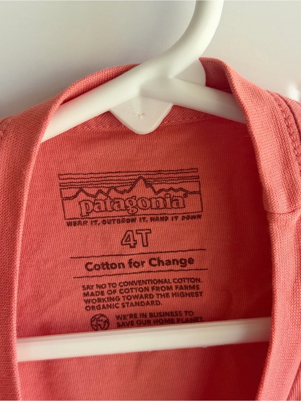 New without tag Patagonia Girls' Coral Graphic Tee - Honolulu 4T
